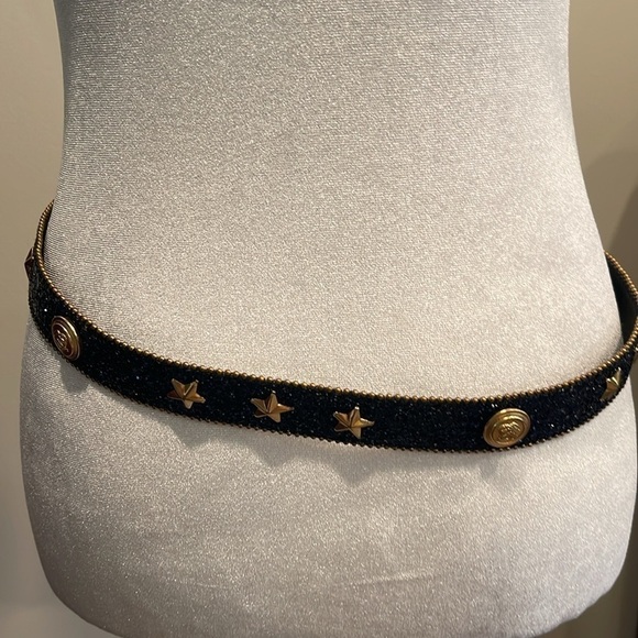 Black sparkly textured belt with gold coloured embellishments and buckle 1” wide - Picture 5 of 5